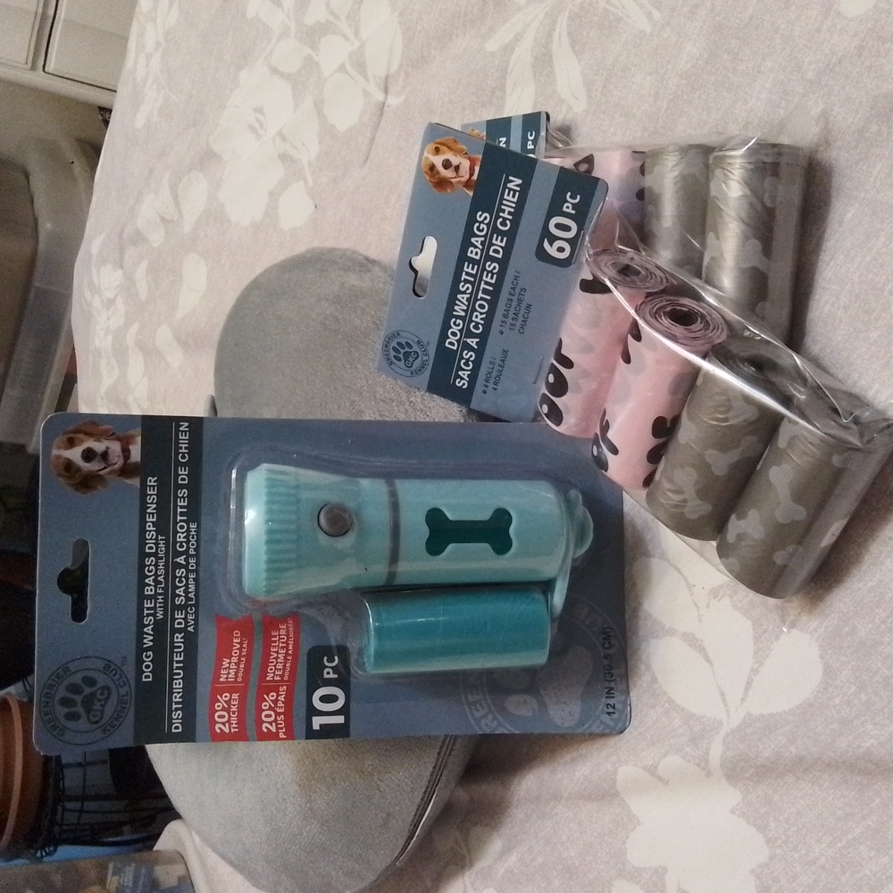 Dog Waste Bags Dispenser/ Flashlight